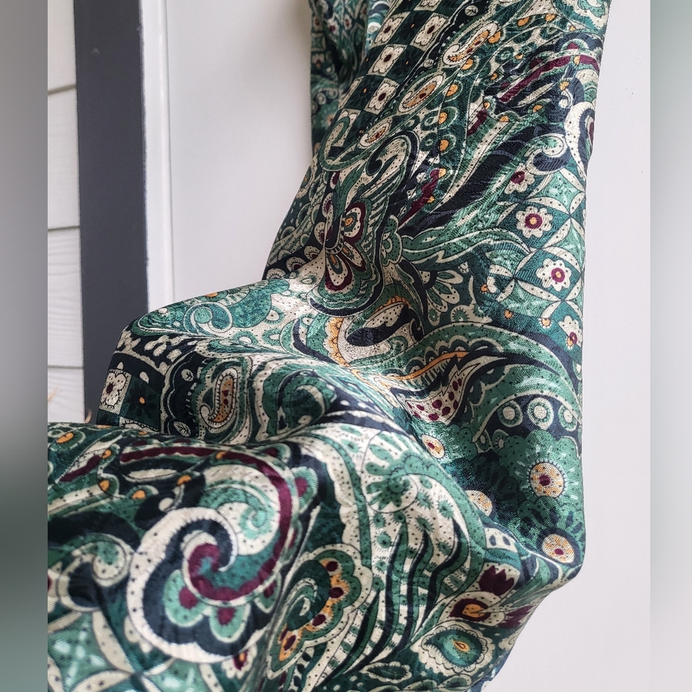 Forest Green paisley lace slip - Picture 7 of 8